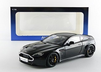 Aston Martin V12 Vantage Noir - photo 11