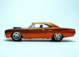 Plymouth Road Runner Orange - photo 2
